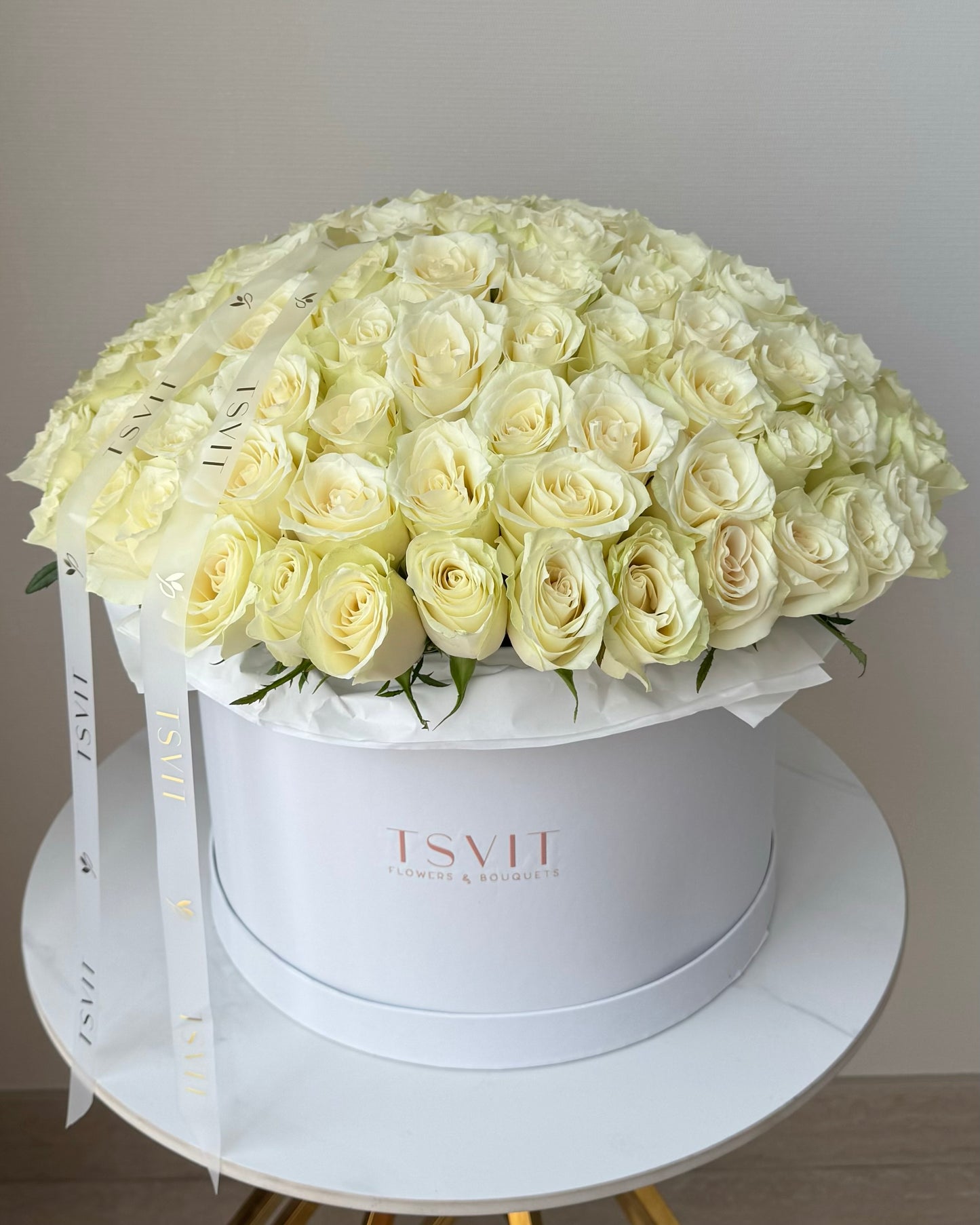 A box of 101 roses